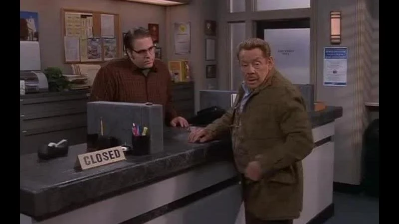 Кадры из сериала Король Квинса (1998)